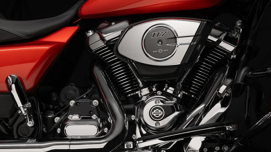 2024-Street-Glide_Harley-Davidson_Performance (2) Street Glide 2024 Motor Detail