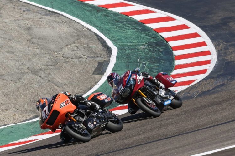 KYLE WYMAN DOMINIERT MIT DOPPELSIEG DAS KING-OF-THE-BAGGERS-RENNEN IN LAGUNA SECA