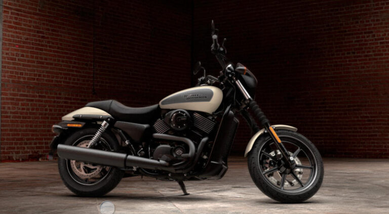 Bonneville Salt Pearl Deluxe