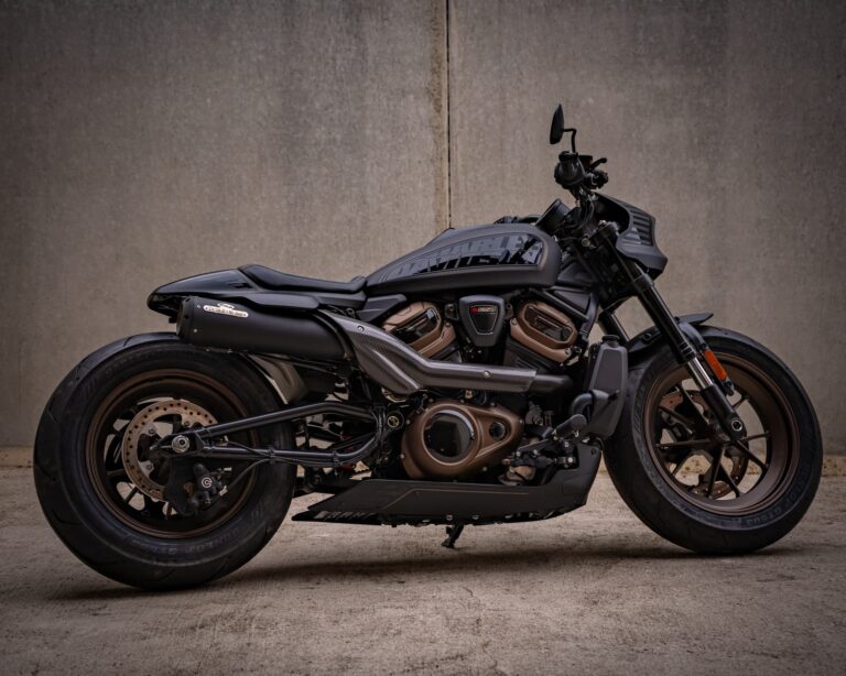 Harley-Davidson Sportster S, umgebaut im Juni 2023 mit Sonderlackierung in schwarz matt.