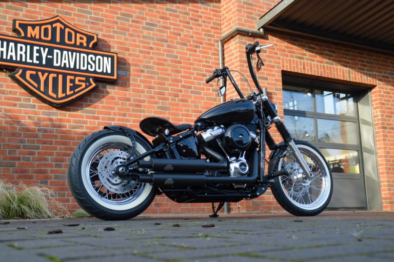 Harley-Davidson Standard Bobber Umbau