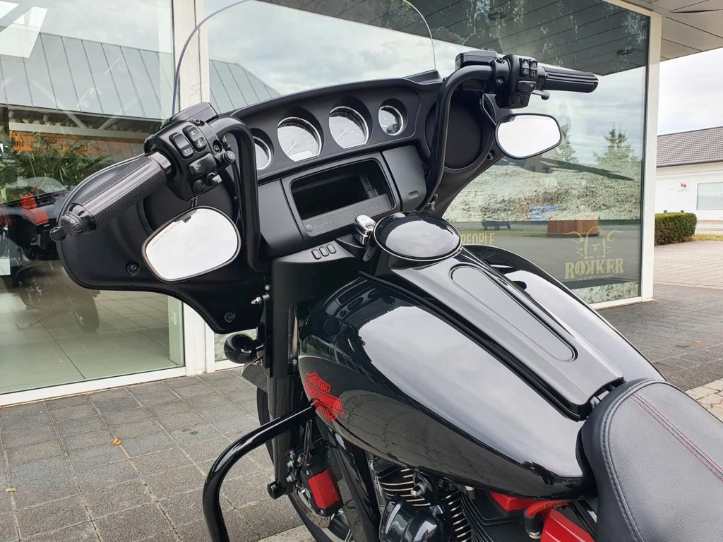 Harley-Davidson Electra Glide Standard - Umbau 2020 Ansicht Cockpit