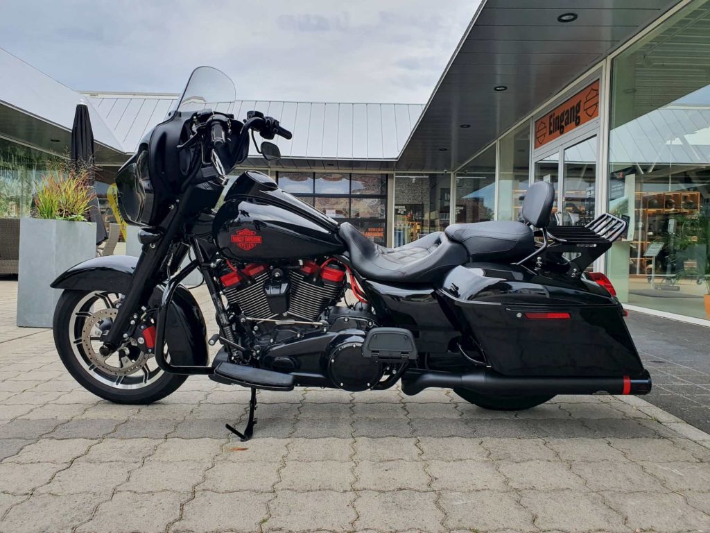 Harley-Davidson Electra Glide Standard - Umbau 2020 Seitenansicht Links