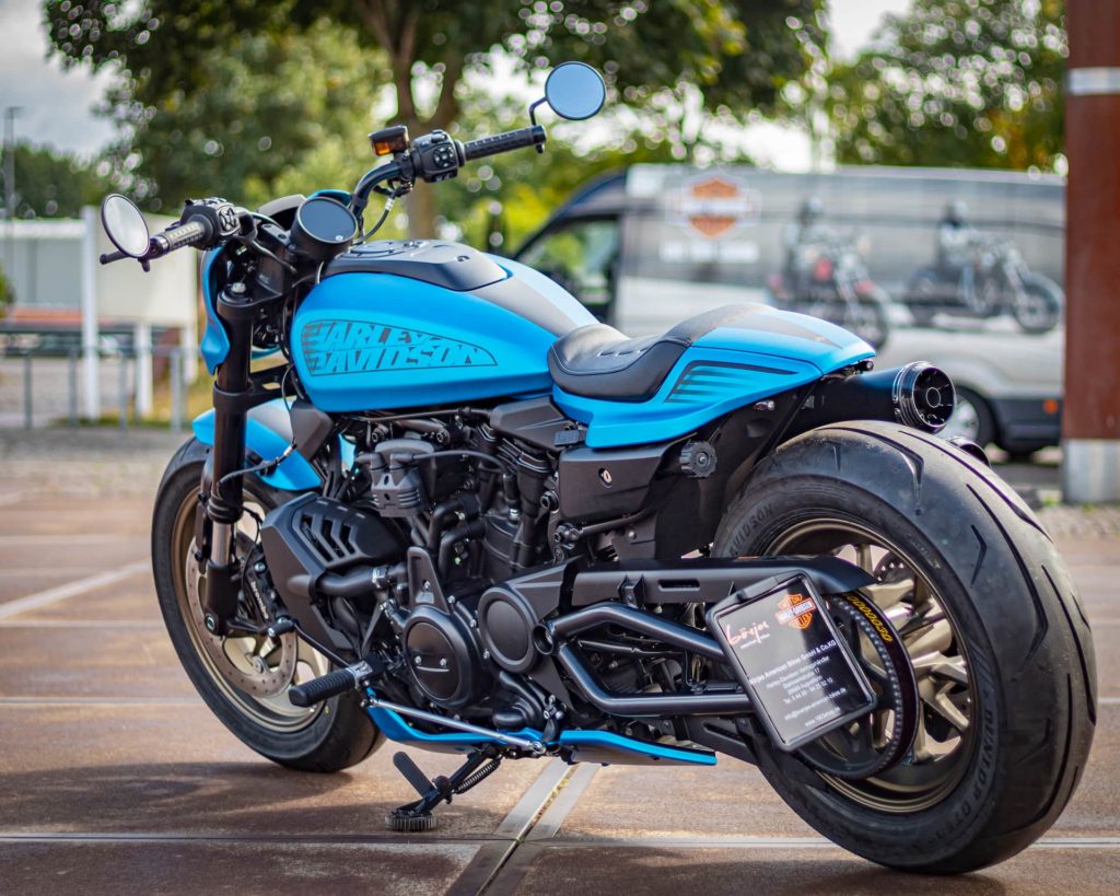 Heckansicht Links Harley-Davidson Sportster S Custombike