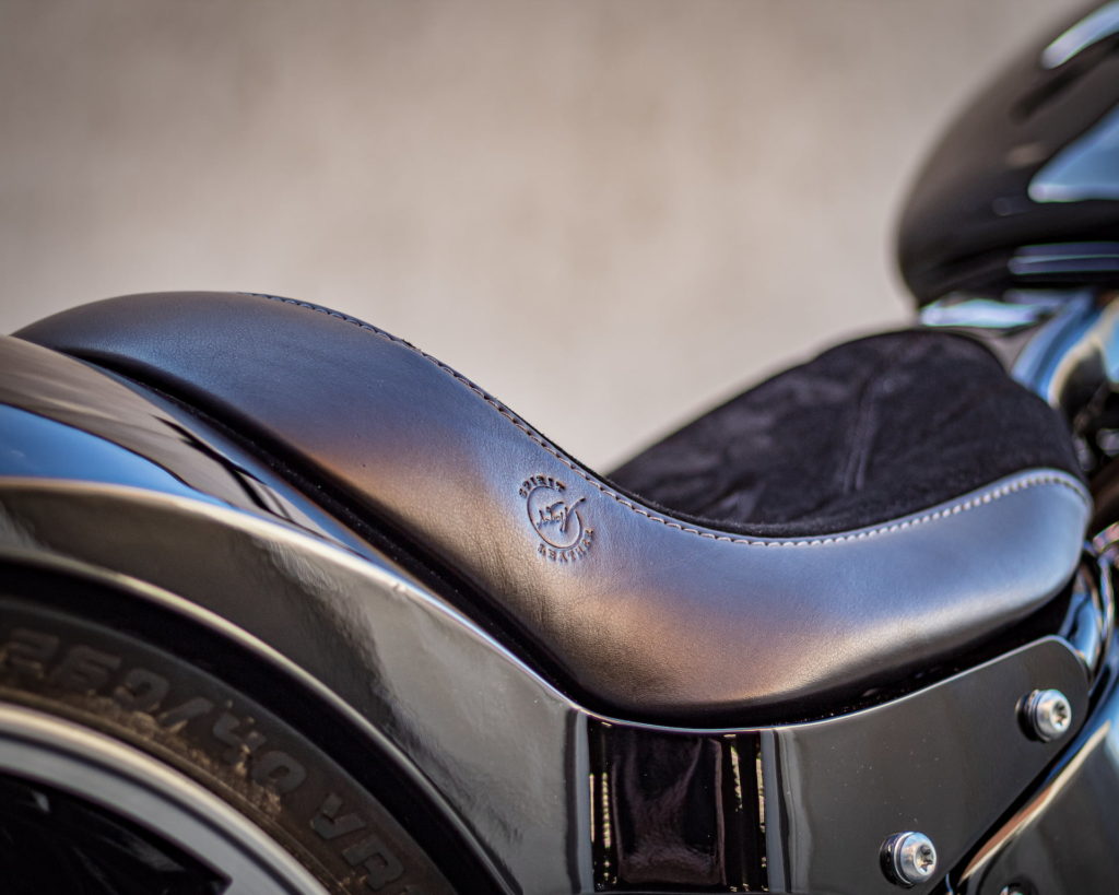 Harley-Davidson Breakout 2022 - Custombike Detailansicht Sitz
