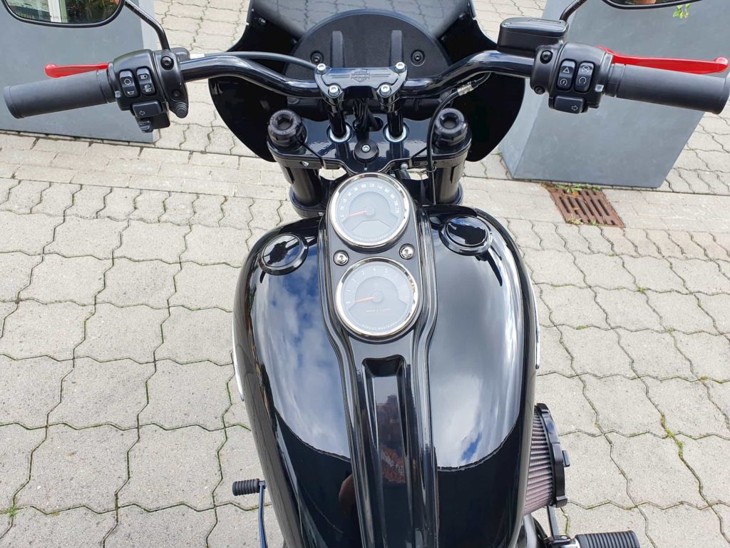 Harley-Davidson Low Rider S - Umbau 2020 Detailansicht Cockpit