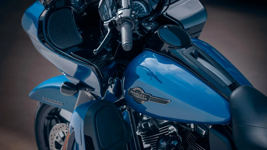 rgl-mcar-4 Road Glide Limited 2024 FLTRK Tankdetail