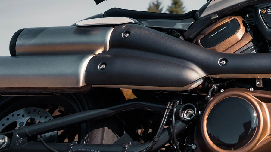 sports-mcar-3 Sportster S 2024 RH1250S Auspuffdetail